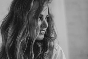 Конвейер репрессий. Работницу «Минск-Арены» отправили в колонию за «содействие экстремизму». За один негативный комментарий в адрес Лукашенко — два года тюрьмы